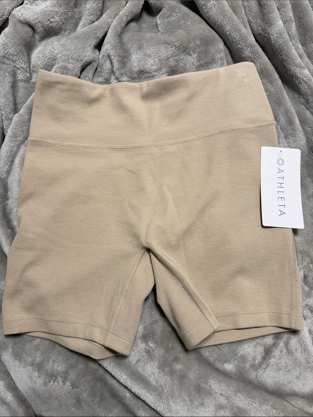 Athleta HR Intuition 5” Short Size S